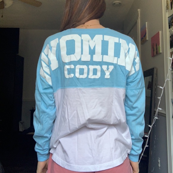 🌸 Comfy long sleeve! - Picture 2 of 4
